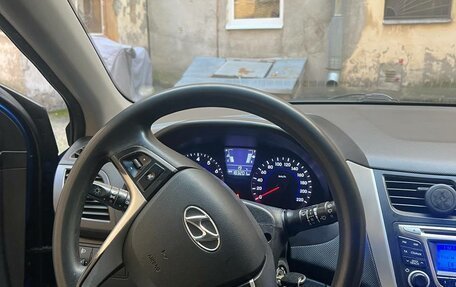 Hyundai Solaris II рестайлинг, 2012 год, 550 000 рублей, 13 фотография