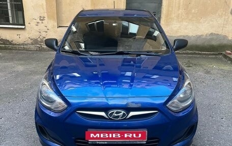 Hyundai Solaris II рестайлинг, 2012 год, 550 000 рублей, 10 фотография