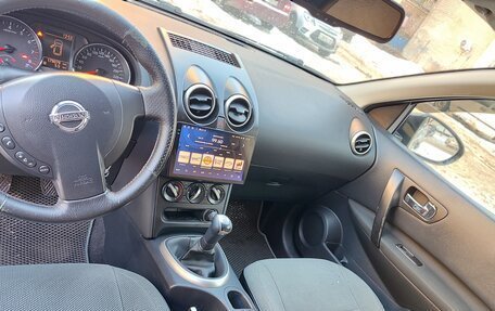 Nissan Qashqai, 2010 год, 995 000 рублей, 2 фотография