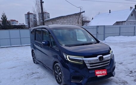 Honda Stepwgn IV, 2019 год, 2 фотография