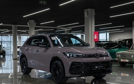 Volkswagen Tiguan, 2025 год, 5 015 000 рублей, 2 фотография