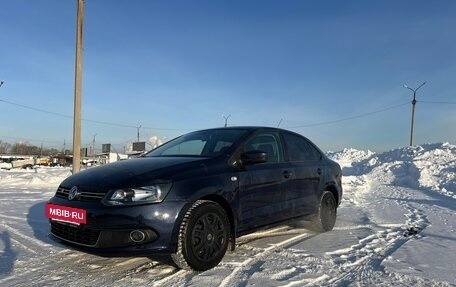 Volkswagen Polo VI (EU Market), 2011 год, 530 000 рублей, 2 фотография