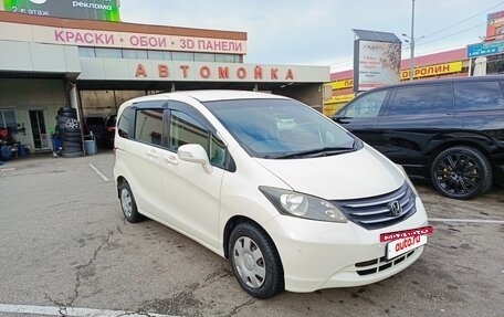 Honda Freed I, 2011 год, 1 100 000 рублей, 18 фотография