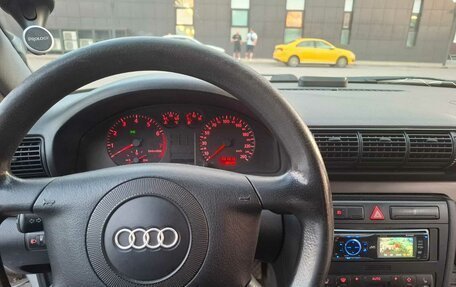 Audi A4, 1999 год, 320 000 рублей, 11 фотография