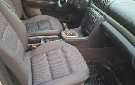 Audi A4, 1999 год, 320 000 рублей, 18 фотография