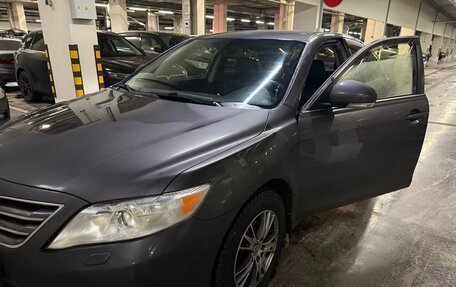 Toyota Camry, 2011 год, 1 800 000 рублей, 3 фотография