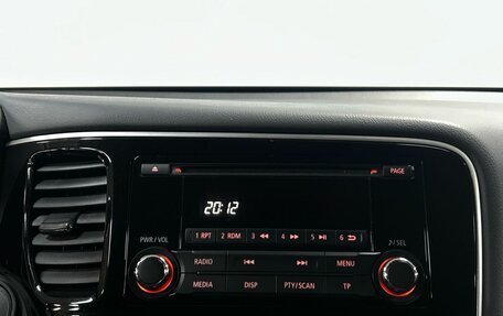 Mitsubishi Outlander III рестайлинг 3, 2015 год, 1 672 000 рублей, 19 фотография