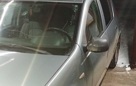 Renault Sandero I, 2010 год, 480 000 рублей, 3 фотография