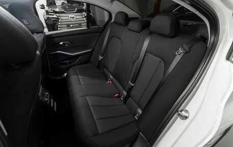 BMW 3 серия, 2019 год, 3 950 000 рублей, 12 фотография