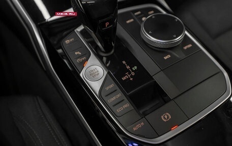 BMW 3 серия, 2019 год, 3 950 000 рублей, 21 фотография