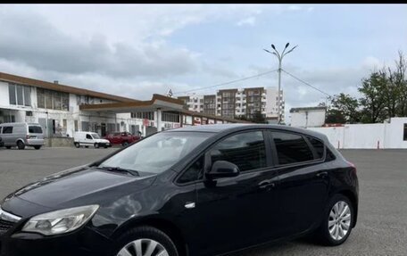 Opel Astra J, 2011 год, 600 000 рублей, 1 фотография