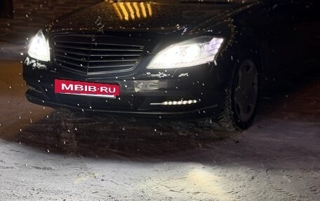 Mercedes-Benz S-Класс, 2010 год, 2 400 000 рублей, 2 фотография