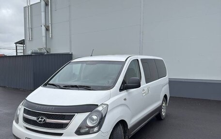 Hyundai Grand Starex Grand Starex I рестайлинг 2, 2011 год, 850 000 рублей, 3 фотография