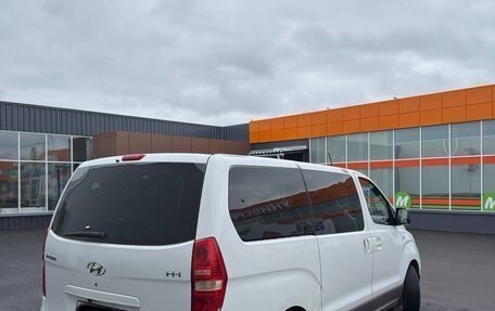 Hyundai Grand Starex Grand Starex I рестайлинг 2, 2011 год, 850 000 рублей, 6 фотография