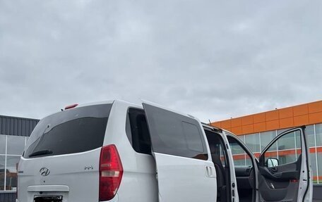 Hyundai Grand Starex Grand Starex I рестайлинг 2, 2011 год, 850 000 рублей, 8 фотография