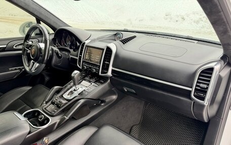 Porsche Cayenne III, 2015 год, 4 550 000 рублей, 17 фотография