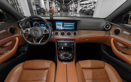 Mercedes-Benz E-Класс, 2016 год, 4 050 000 рублей, 8 фотография