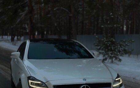 Mercedes-Benz CLS, 2013 год, 2 600 000 рублей, 3 фотография