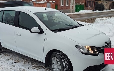 Renault Sandero II рестайлинг, 2017 год, 1 000 000 рублей, 3 фотография