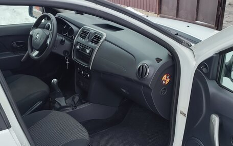 Renault Sandero II рестайлинг, 2017 год, 1 000 000 рублей, 10 фотография