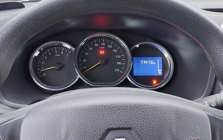 Renault Sandero II рестайлинг, 2017 год, 1 000 000 рублей, 12 фотография