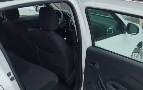 Renault Sandero II рестайлинг, 2017 год, 1 000 000 рублей, 9 фотография