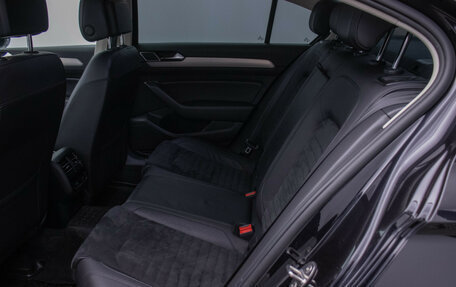 Volkswagen Passat B8 рестайлинг, 2017 год, 2 210 000 рублей, 11 фотография