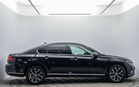 Volkswagen Passat B8 рестайлинг, 2017 год, 2 210 000 рублей, 4 фотография