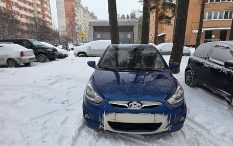 Hyundai Solaris II рестайлинг, 2011 год, 680 000 рублей, 1 фотография