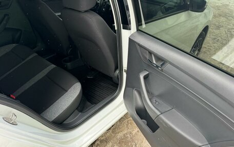 Skoda Rapid II, 2021 год, 1 400 000 рублей, 13 фотография