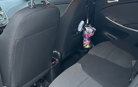 Hyundai Solaris II рестайлинг, 2011 год, 1 050 000 рублей, 11 фотография