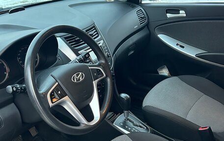 Hyundai Solaris II рестайлинг, 2011 год, 1 050 000 рублей, 12 фотография