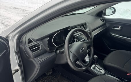 KIA Rio III рестайлинг, 2013 год, 790 000 рублей, 10 фотография