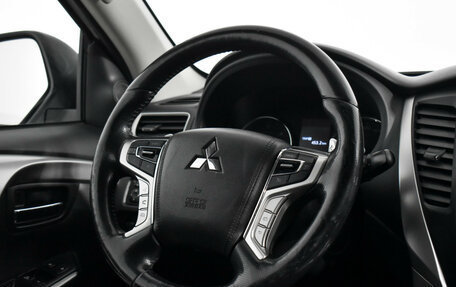 Mitsubishi Pajero Sport III рестайлинг, 2019 год, 2 639 000 рублей, 22 фотография