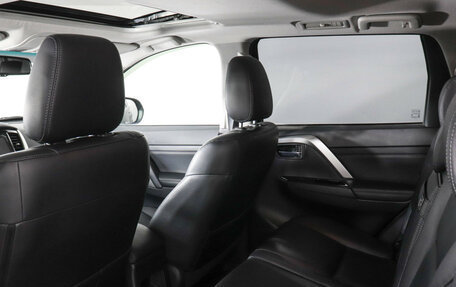 Mitsubishi Montero Sport, 2023 год, 4 777 000 рублей, 12 фотография