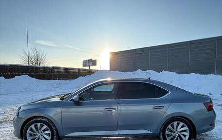 Skoda Superb III рестайлинг, 2018 год, 2 200 000 рублей, 2 фотография