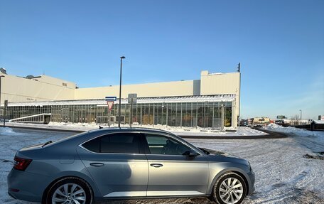 Skoda Superb III рестайлинг, 2018 год, 2 200 000 рублей, 3 фотография