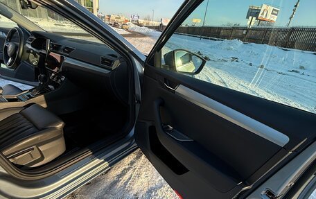 Skoda Superb III рестайлинг, 2018 год, 2 200 000 рублей, 12 фотография