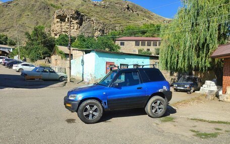 Toyota RAV4, 1994 год, 350 000 рублей, 2 фотография