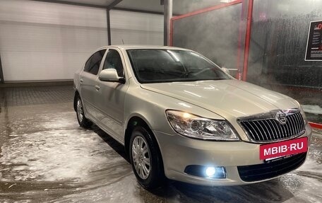 Skoda Octavia, 2011 год, 810 000 рублей, 2 фотография