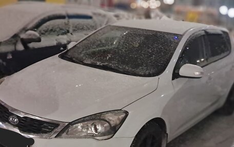 KIA cee'd I рестайлинг, 2010 год, 800 000 рублей, 3 фотография