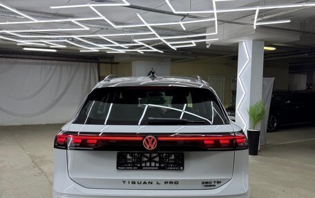 Volkswagen Tiguan, 2025 год, 4 800 000 рублей, 11 фотография