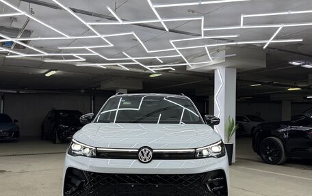 Volkswagen Tiguan, 2025 год, 4 800 000 рублей, 7 фотография