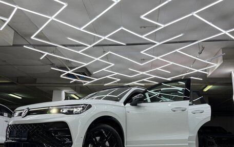 Volkswagen Tiguan, 2025 год, 4 800 000 рублей, 15 фотография