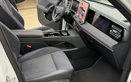 Volkswagen Tiguan, 2025 год, 4 800 000 рублей, 31 фотография