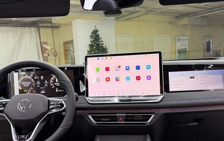 Volkswagen Tiguan, 2025 год, 4 800 000 рублей, 36 фотография