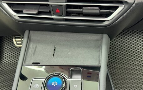 Volkswagen Tiguan, 2025 год, 4 800 000 рублей, 34 фотография