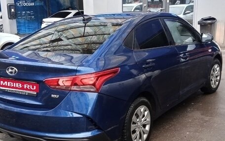 Hyundai Solaris II рестайлинг, 2021 год, 1 350 000 рублей, 4 фотография