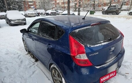 Hyundai Solaris II рестайлинг, 2011 год, 680 000 рублей, 5 фотография