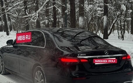 Mercedes-Benz E-Класс, 2022 год, 4 555 000 рублей, 5 фотография